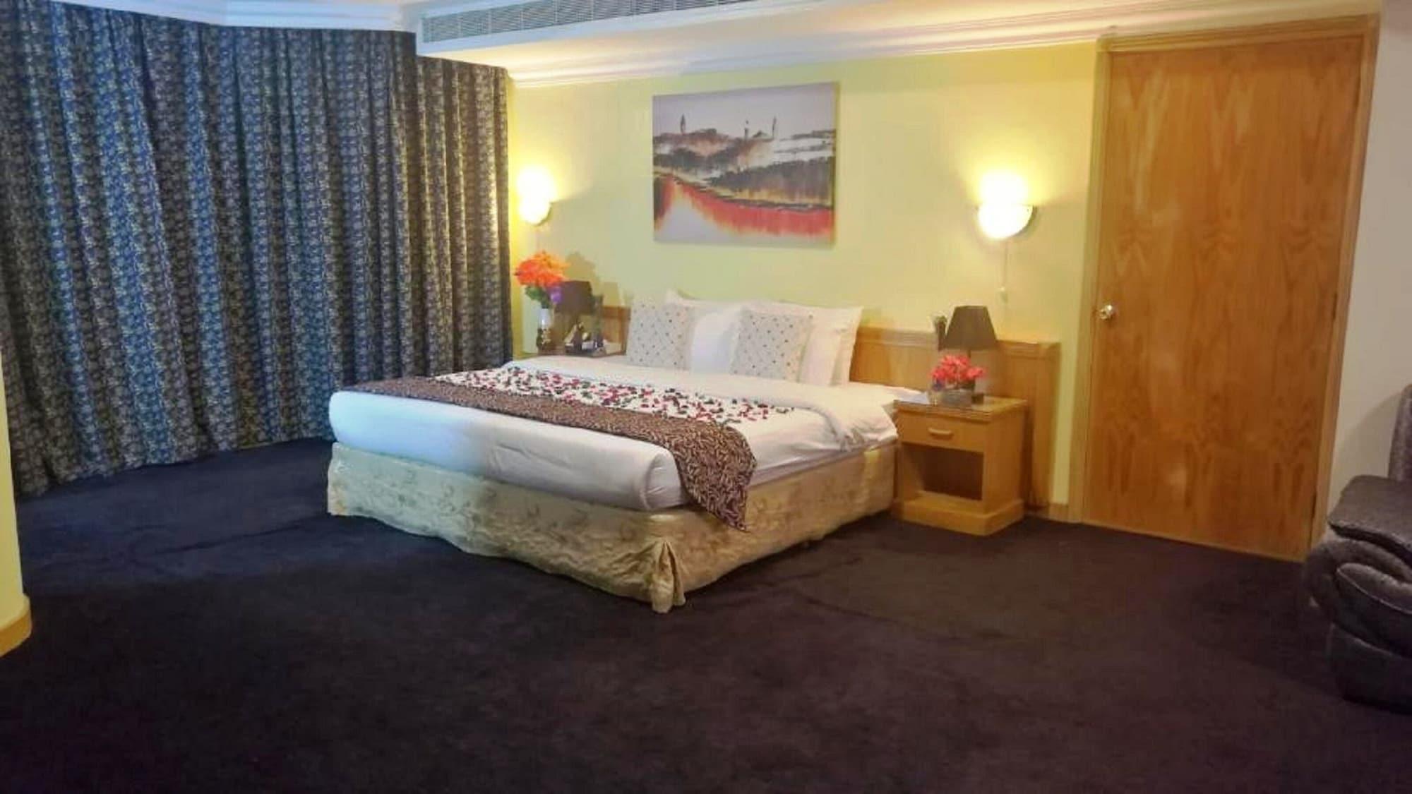 Phoenicia Tower Hotel And Spa Manama Exterior photo